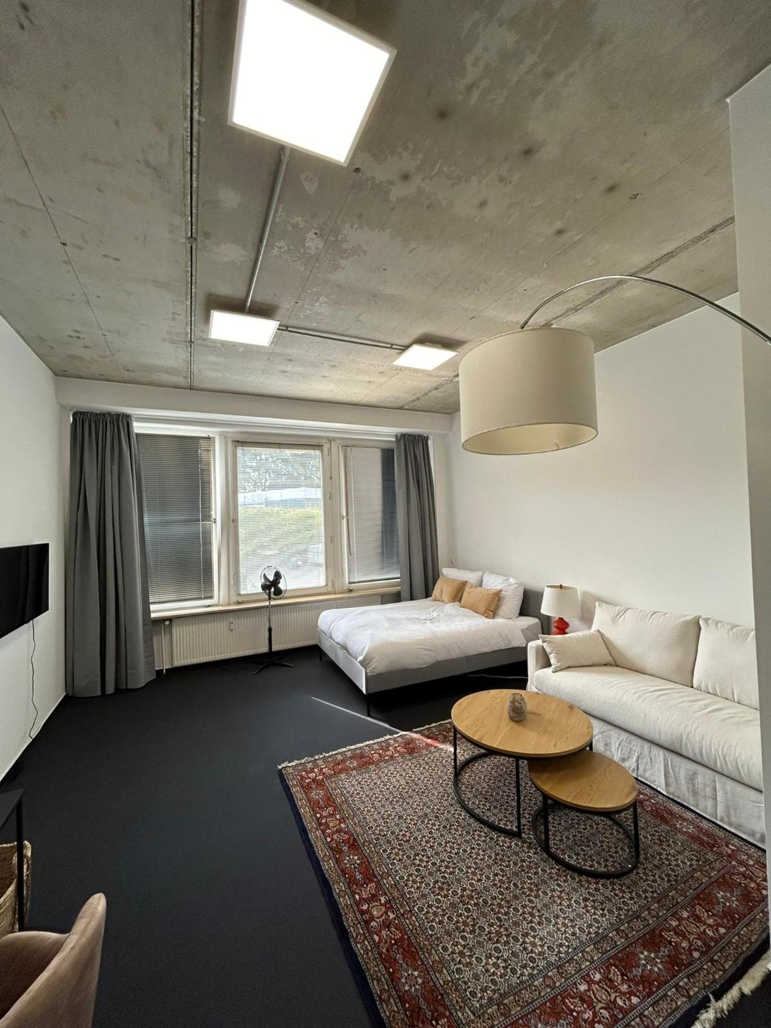 35 Qm Grosses Apartment Mit Eigenem Badezimmer In Den Elbvororten Hamburg Exterior photo